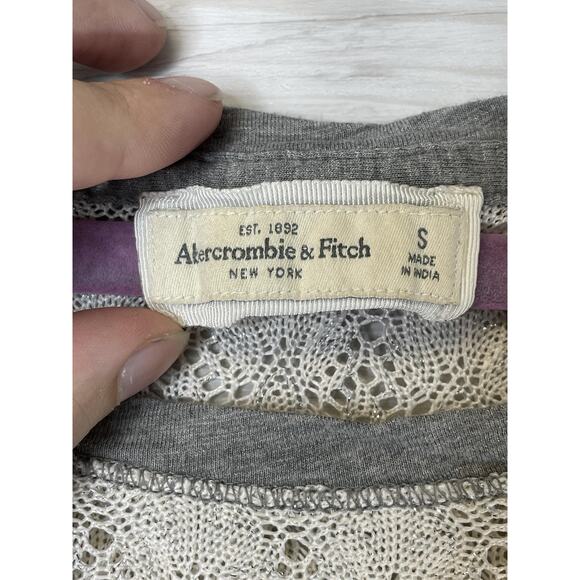 Abercrombie & Fitch Shirt Womens Small Gray White Raglan 3/4 Sleeve Lace Knit - Picture 6 of 9